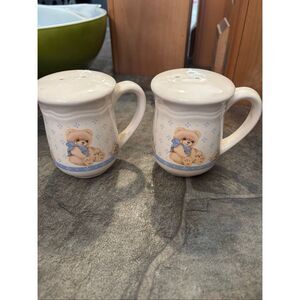 vintage Tienshan Theodore Country Teddy Bear ceramic salt and pepper shakers